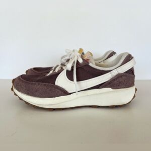 Nike Waffle Debut Vintage Sneaker DX2931-200, Plum Eclipse/Coconut Milk, 8.5